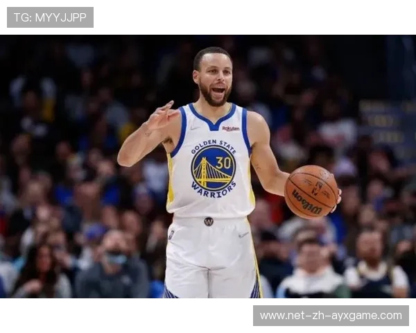 库里三分偏出,金州勇士立刻补防 库里三分偏出,金州勇士立刻补防