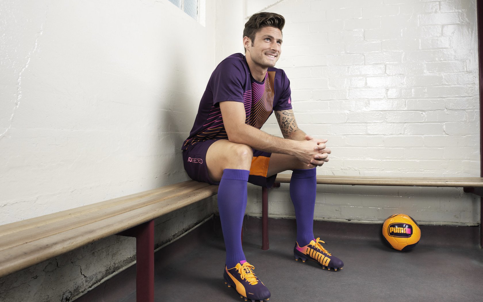 爱游戏app活动-C罗助力青训营提升青少年战术素养，c罗青年队